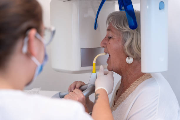 Best Weekend Emergency Dentist in Clinton, MI